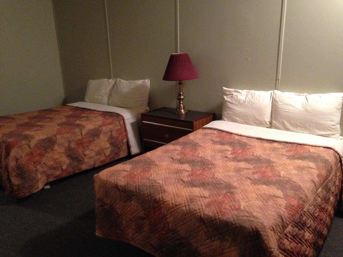Macklin Motor Inn Экстерьер фото