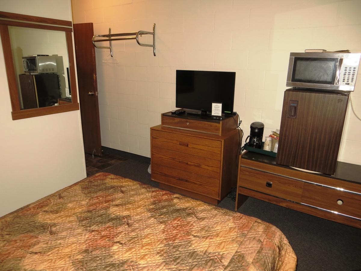 Macklin Motor Inn Экстерьер фото