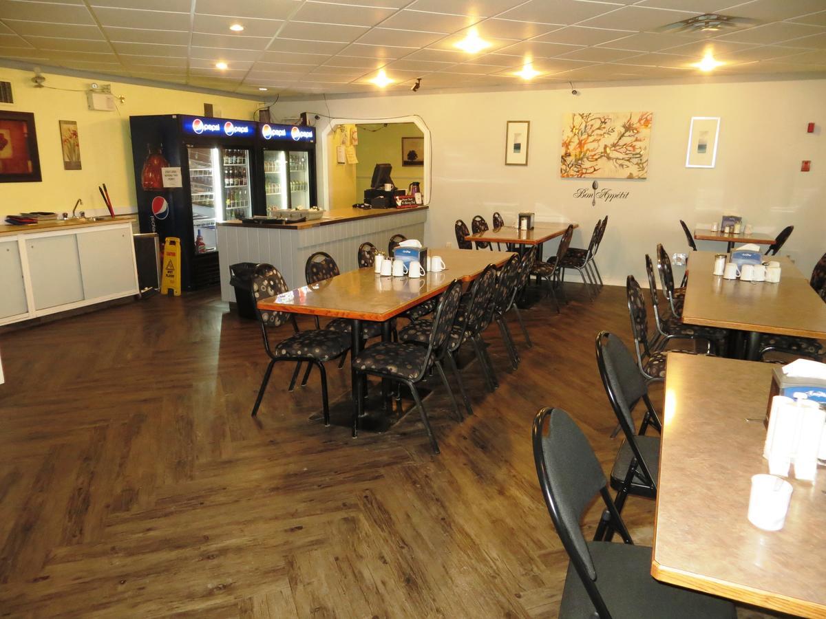 Macklin Motor Inn Экстерьер фото
