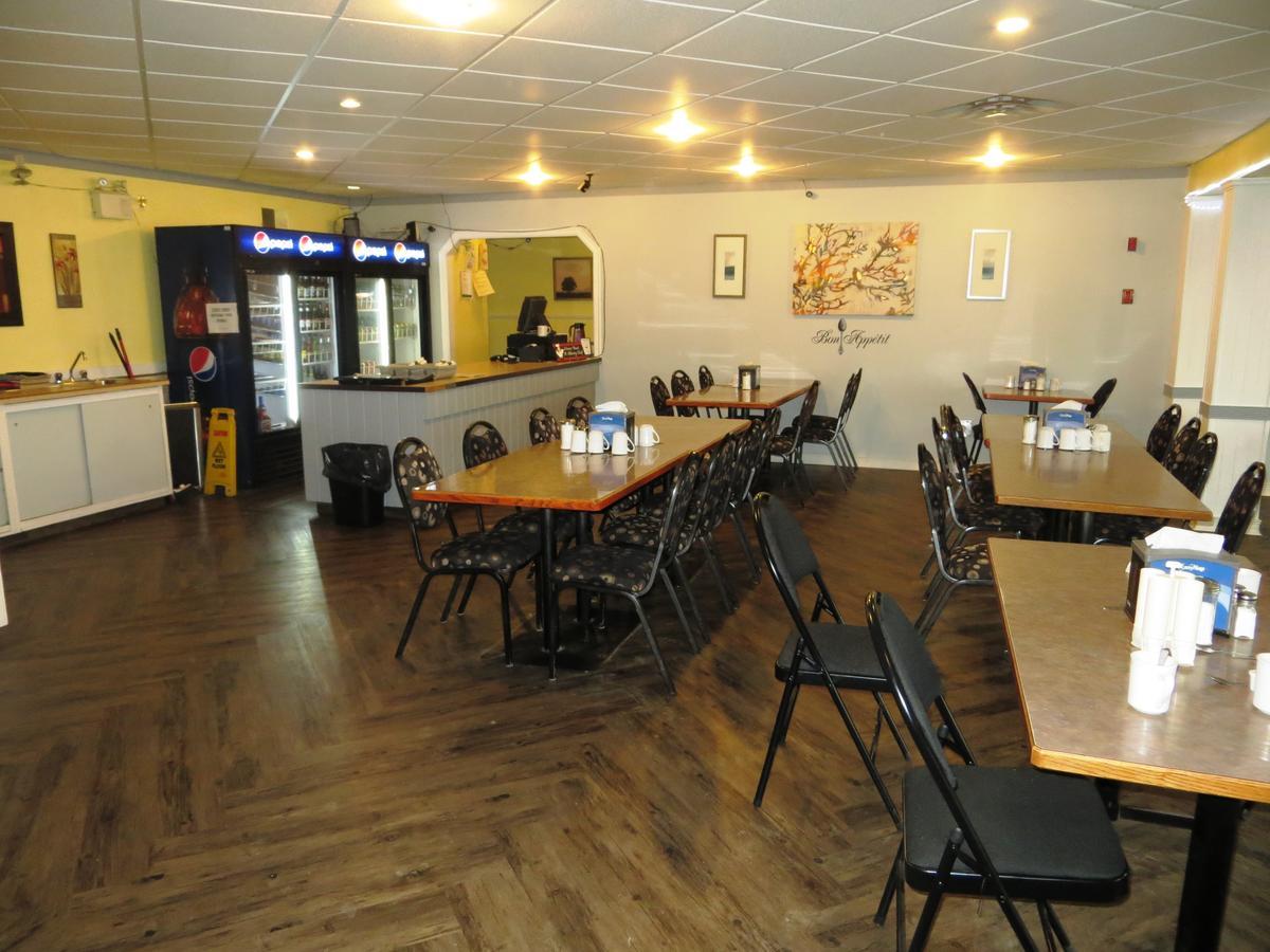 Macklin Motor Inn Экстерьер фото