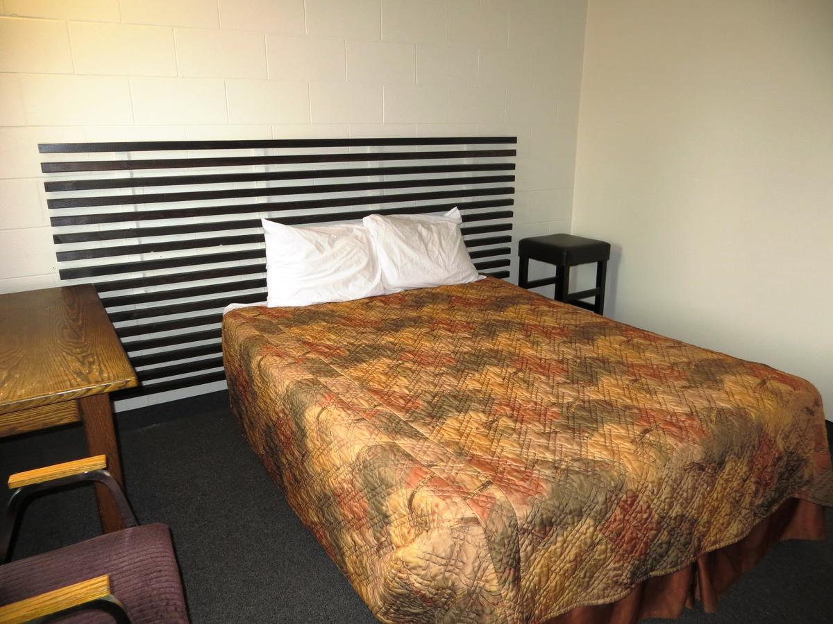 Macklin Motor Inn Экстерьер фото