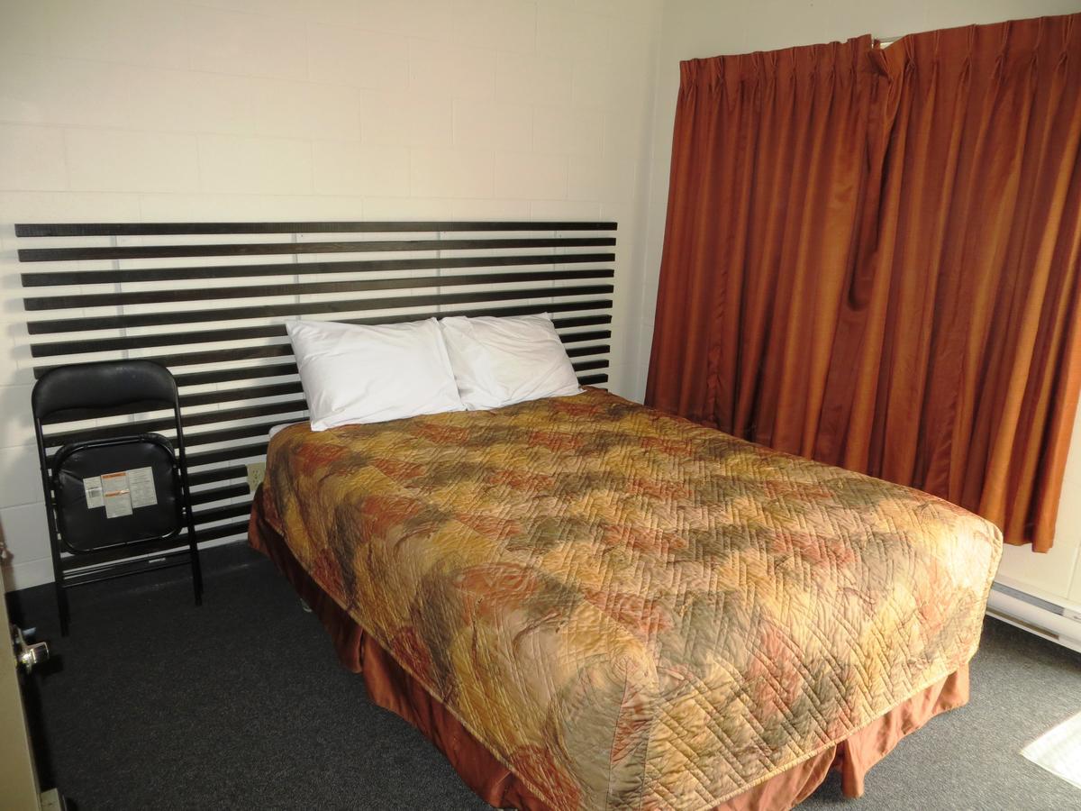 Macklin Motor Inn Экстерьер фото