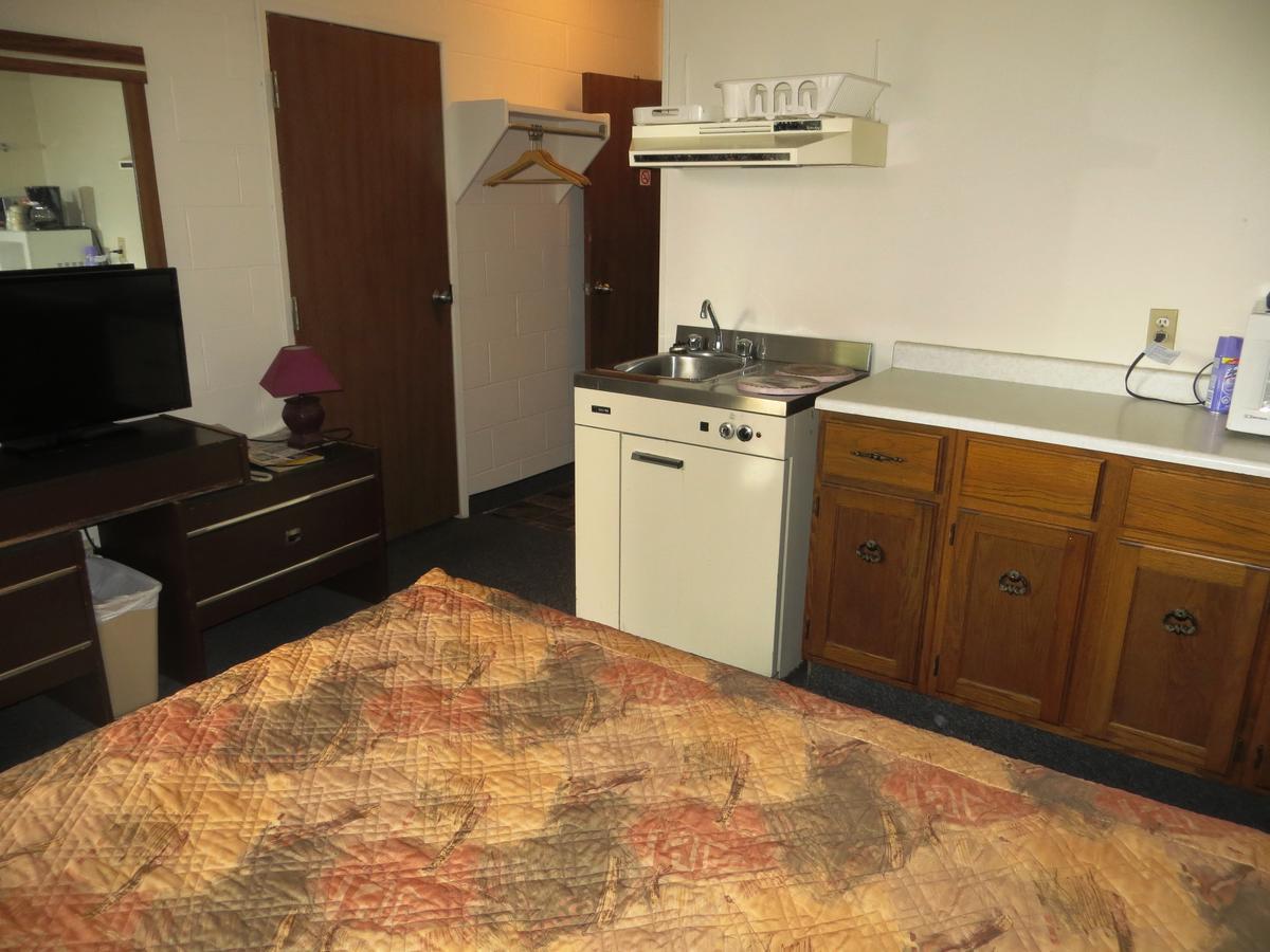 Macklin Motor Inn Экстерьер фото